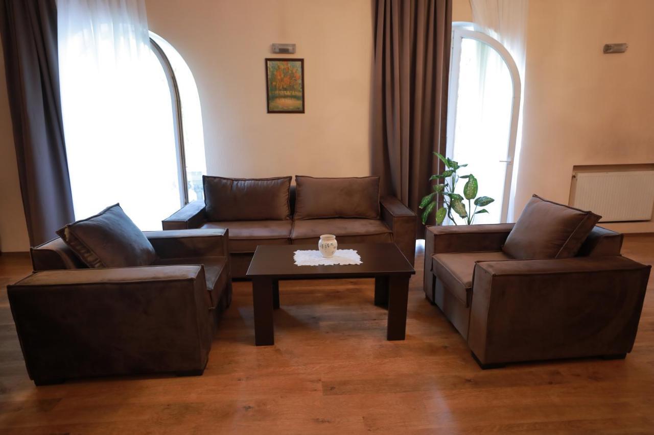 Apartment At 12 Baratashvili Street Tbilisi Luaran gambar