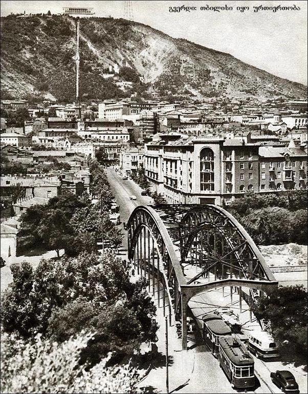 Apartment At 12 Baratashvili Street Tbilisi Luaran gambar