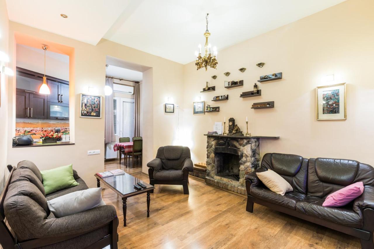 Apartment At 12 Baratashvili Street Tbilisi Luaran gambar
