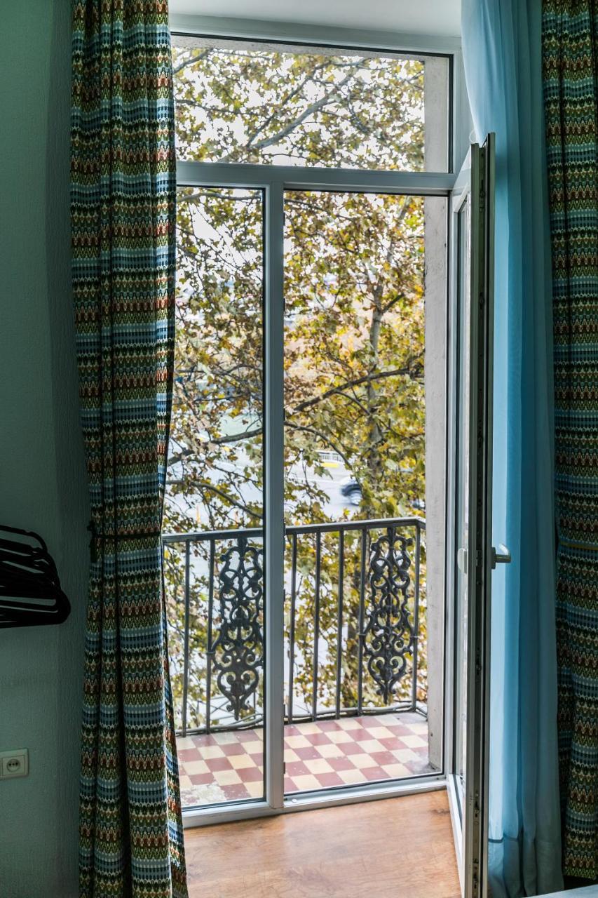 Apartment At 12 Baratashvili Street Tbilisi Luaran gambar