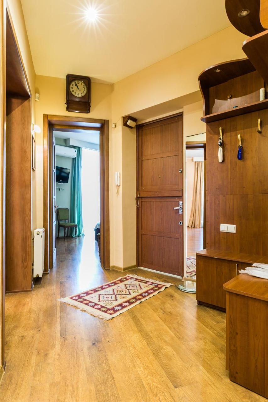 Apartment At 12 Baratashvili Street Tbilisi Luaran gambar
