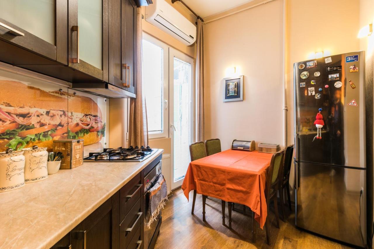 Apartment At 12 Baratashvili Street Tbilisi Luaran gambar