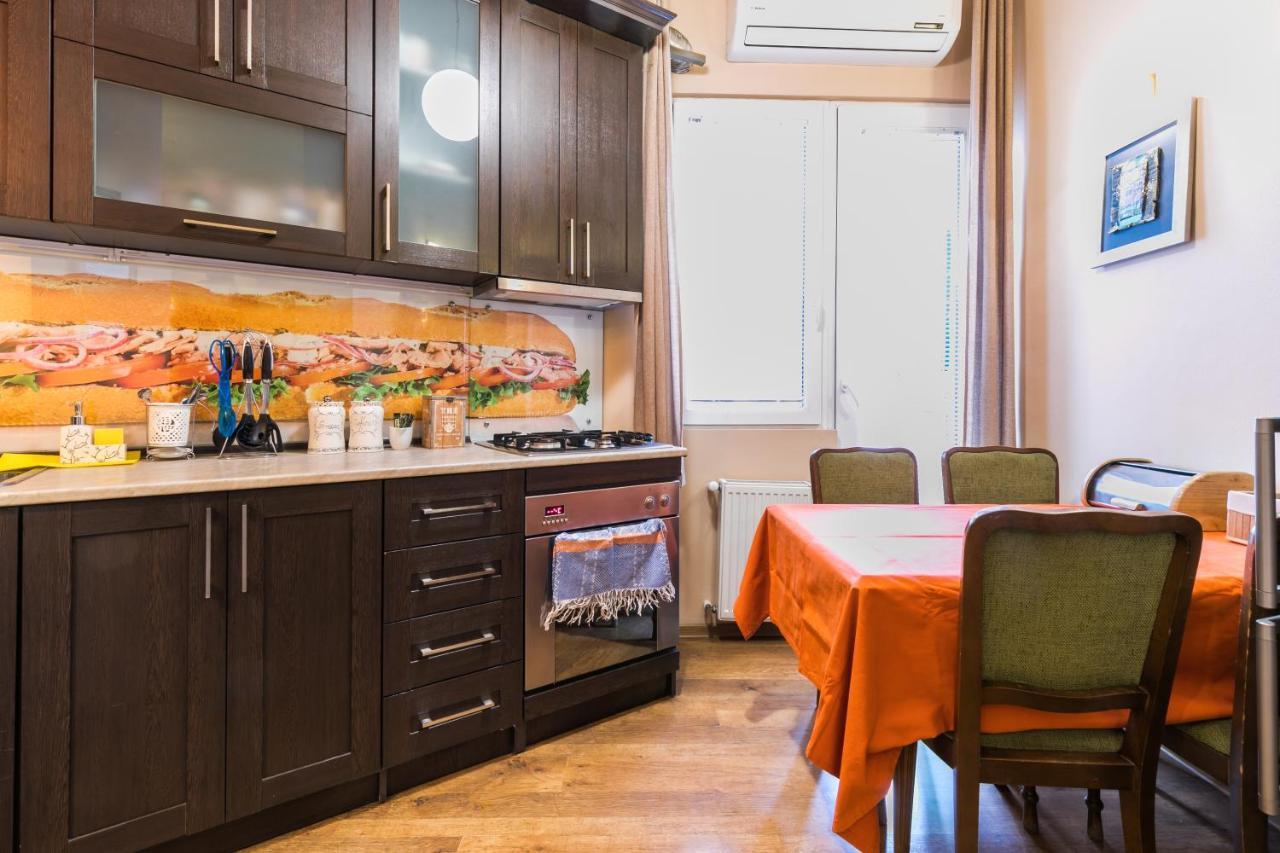 Apartment At 12 Baratashvili Street Tbilisi Luaran gambar