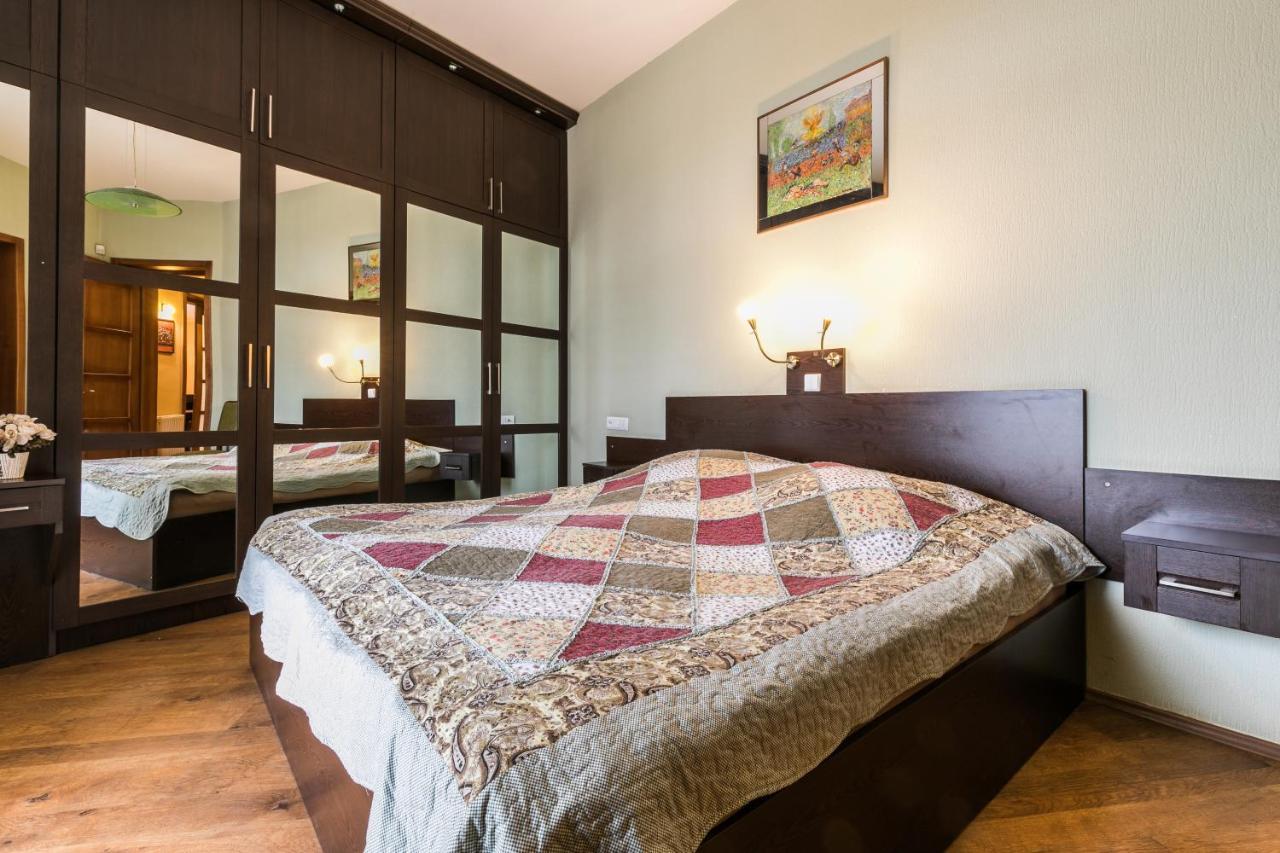 Apartment At 12 Baratashvili Street Tbilisi Luaran gambar